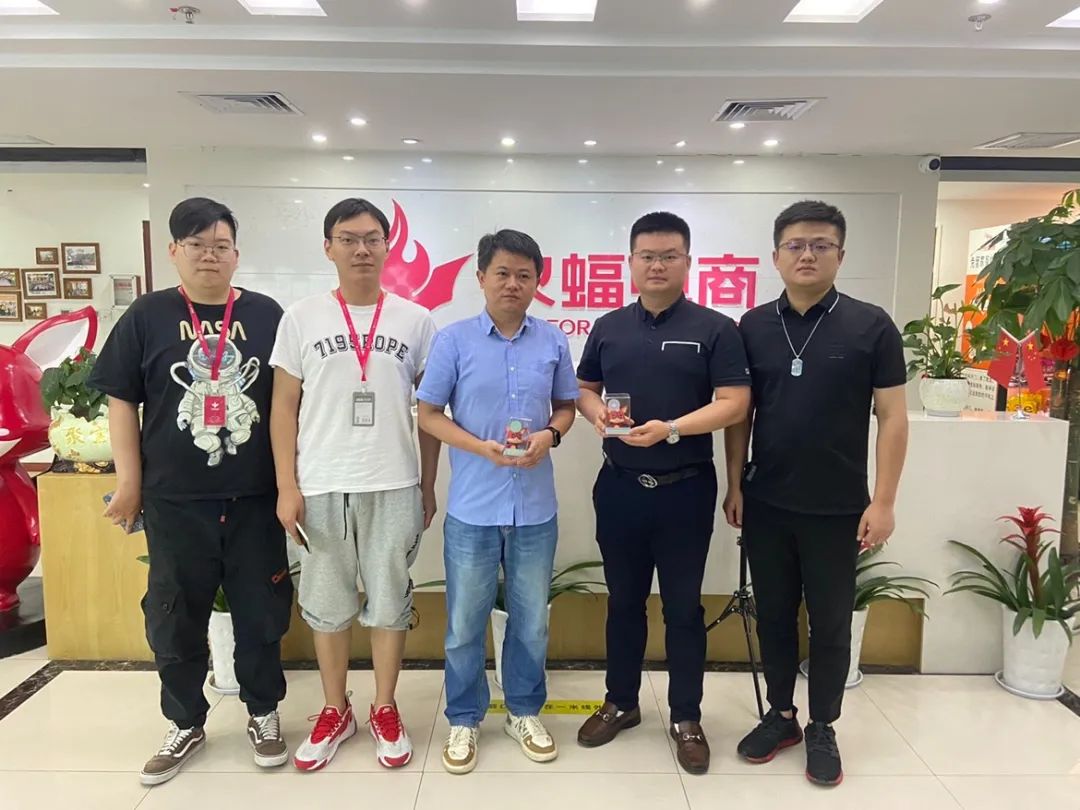 <b>陽光：所有幸運，都是努力埋下的伏筆！</b>